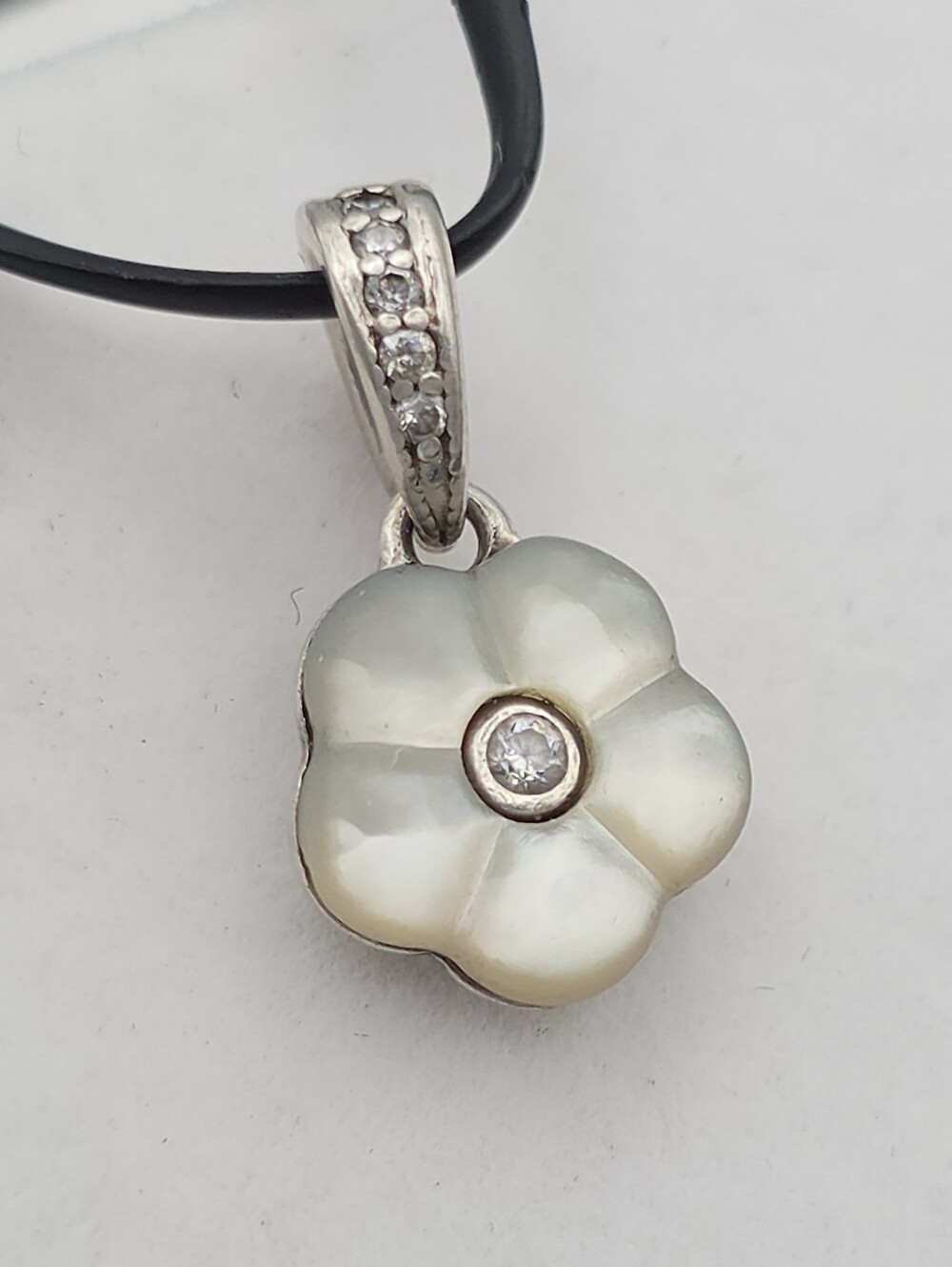 Retired Pandora Luminous Florals Pendant Charm MOP Flower 925 Sterling Silver